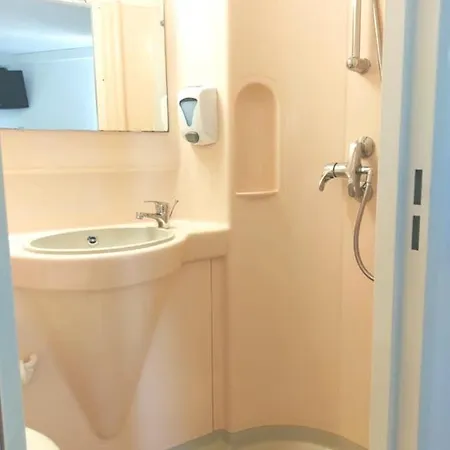 Otel Fasthotel Perpignan