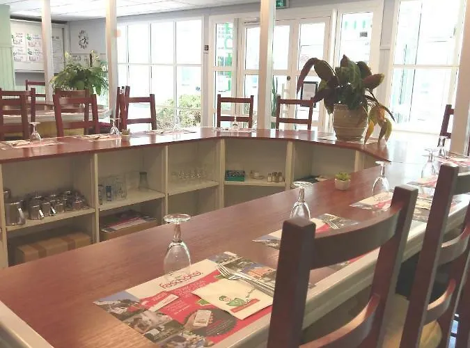 Fasthotel ホテル 2*